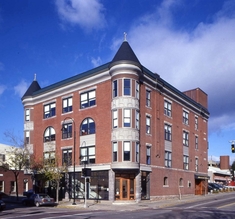 210 College Street, Burlington