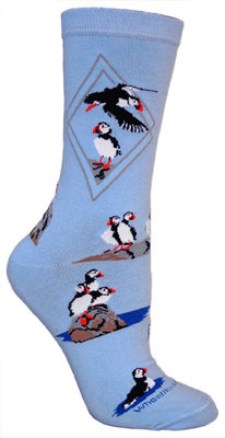 Puffins on light blue LW487