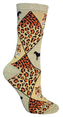 Leopard on khaki LW509