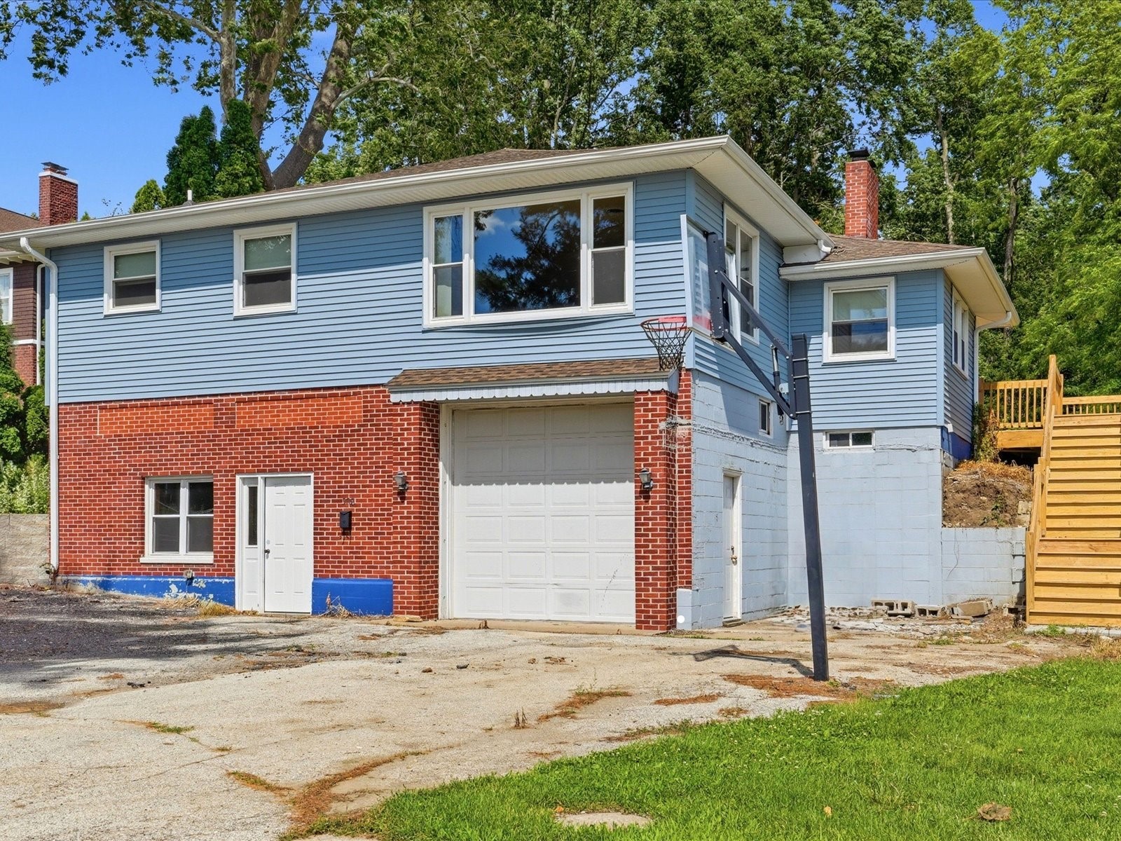 Corridor Homes Under $300,000