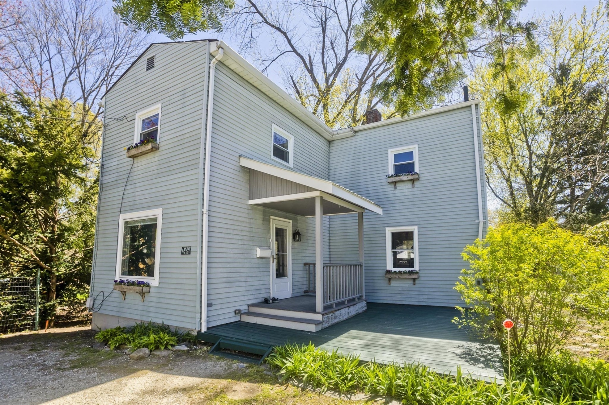 Pending Homes in Easthampton MA