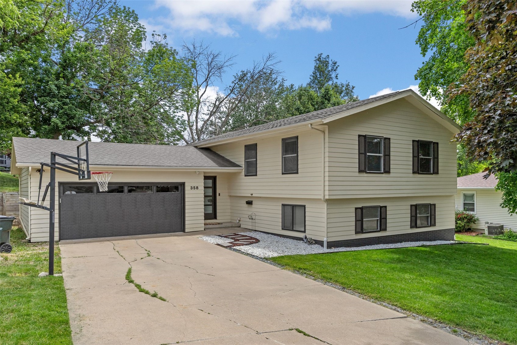 Listings for The Efting Team