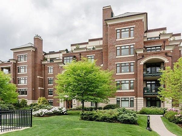Brookline Condominiums and Townhomes