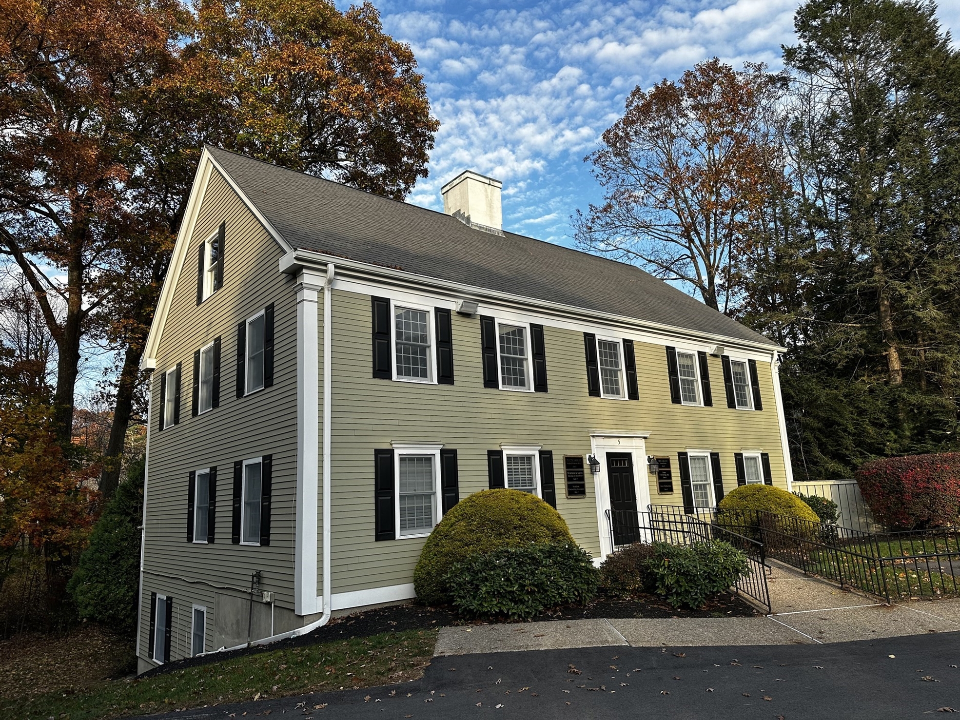 Retail & Office for Lease