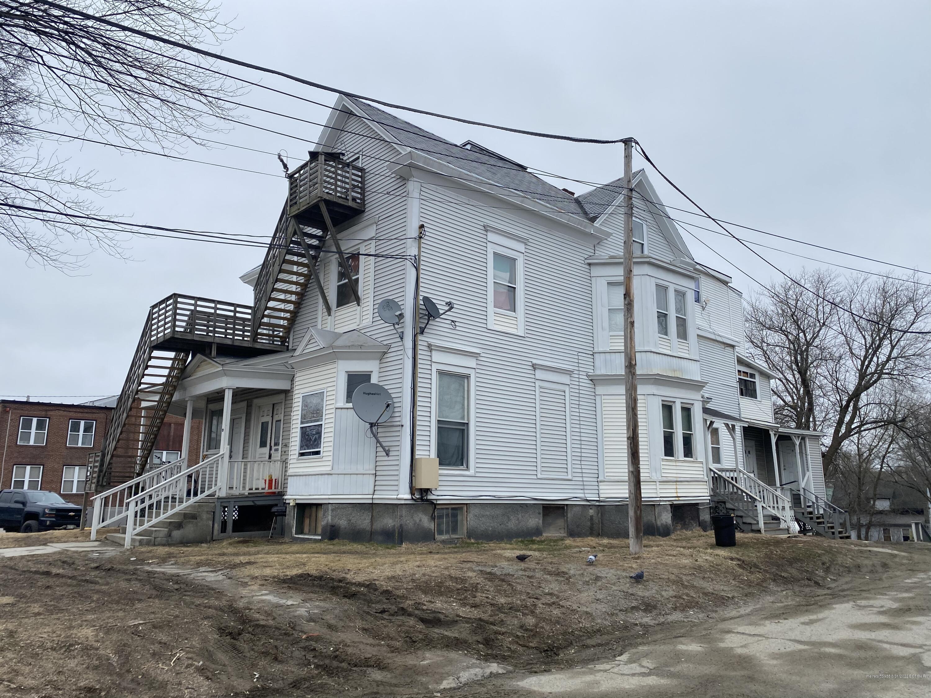 Homes Near Colby College