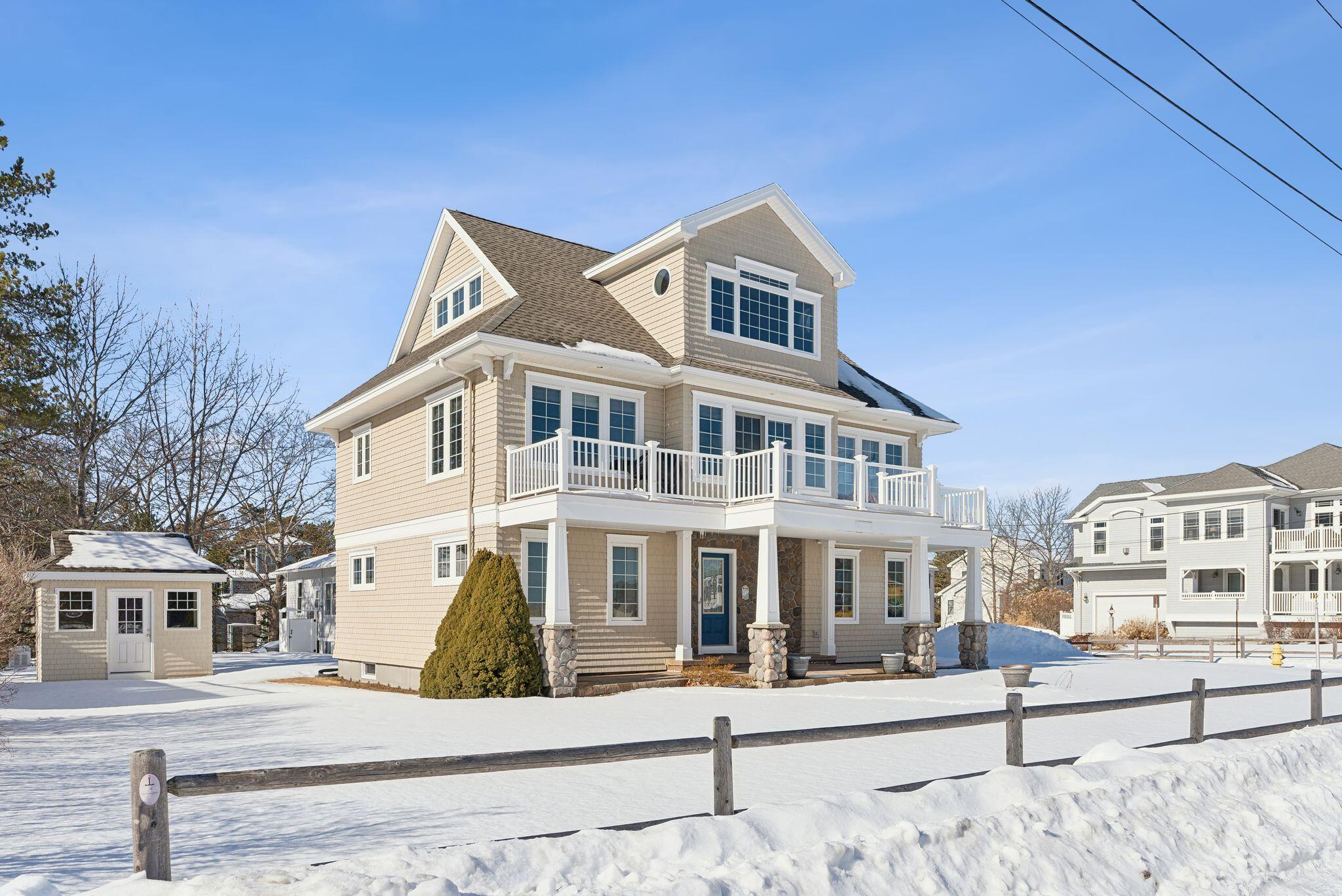 Homes in Saco