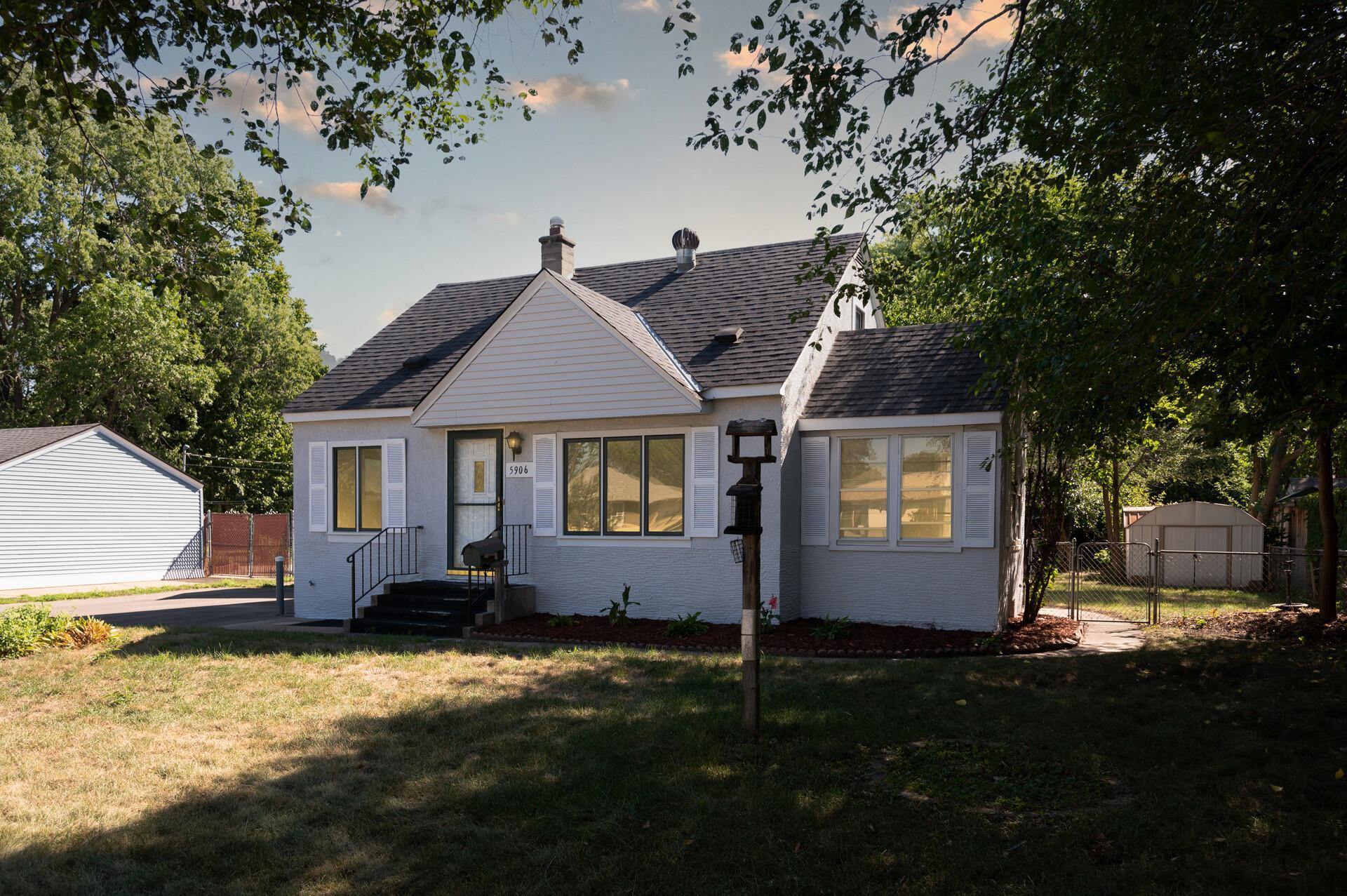 Listings for R. Scott Olson