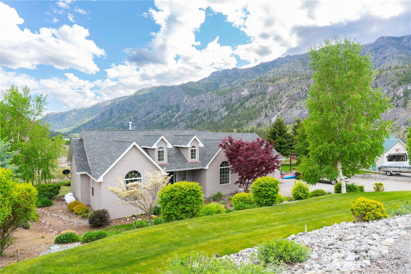 Real Estate Listings for Rikki Grow Century 21 Trophy , Oak Harbor, WA