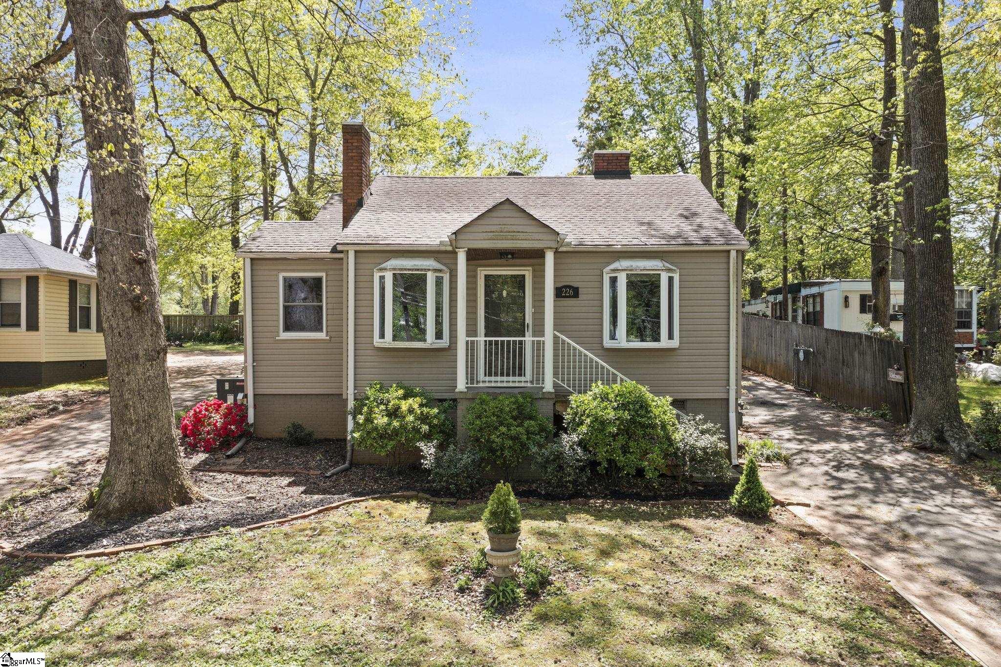 Real Estate Listings for Kim Crain Joan Herlong & Associates Sotheby