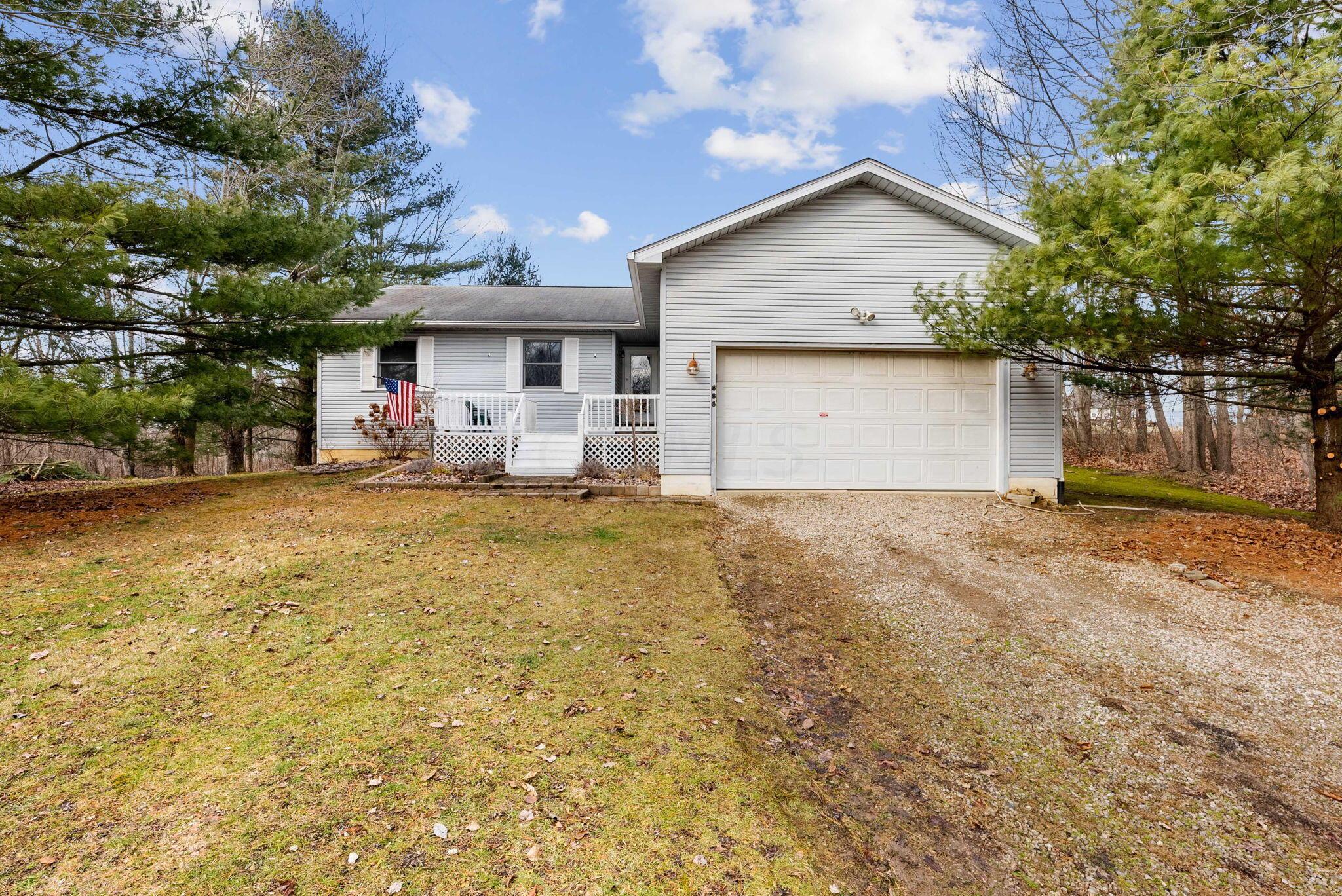 Apple Valley Lake Homes 200K to 300K For Sale RE/MAX Consultant