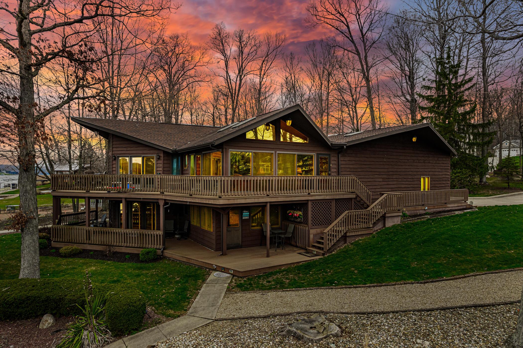 Homes For Sale Apple Valley Lake Ohio RE/MAX Consultant Group Toth