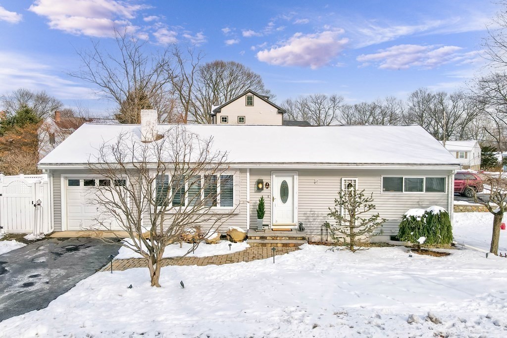 Real Estate Listings for Kristen McKenna Gibson Sotheby's