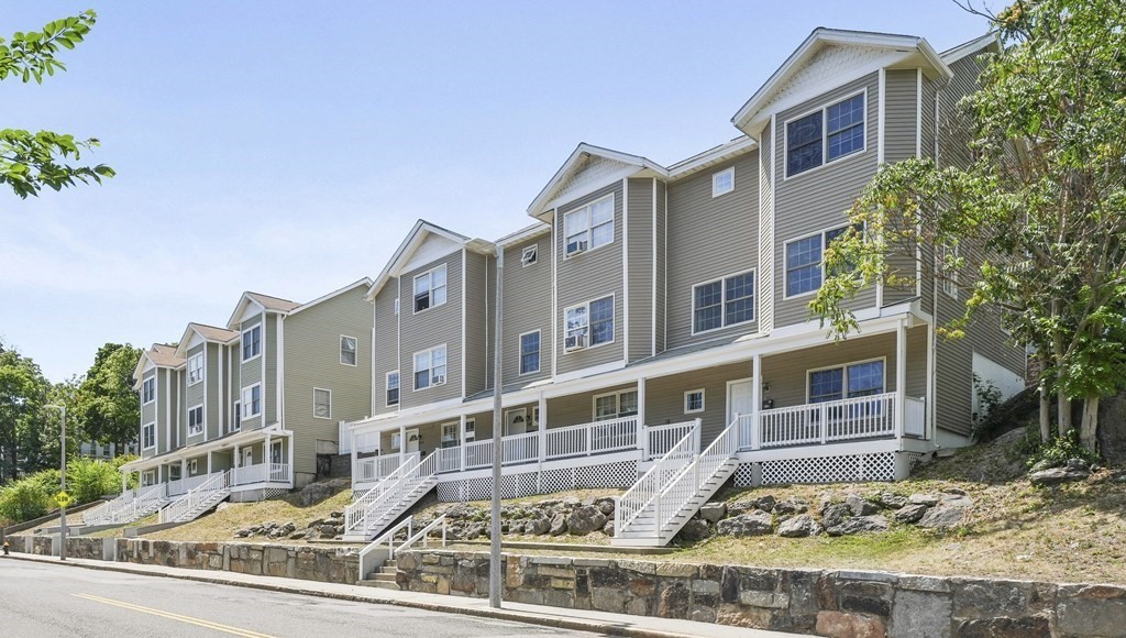 Roxbury Homes For Sale Roxbury Houses BHHS Warren RE