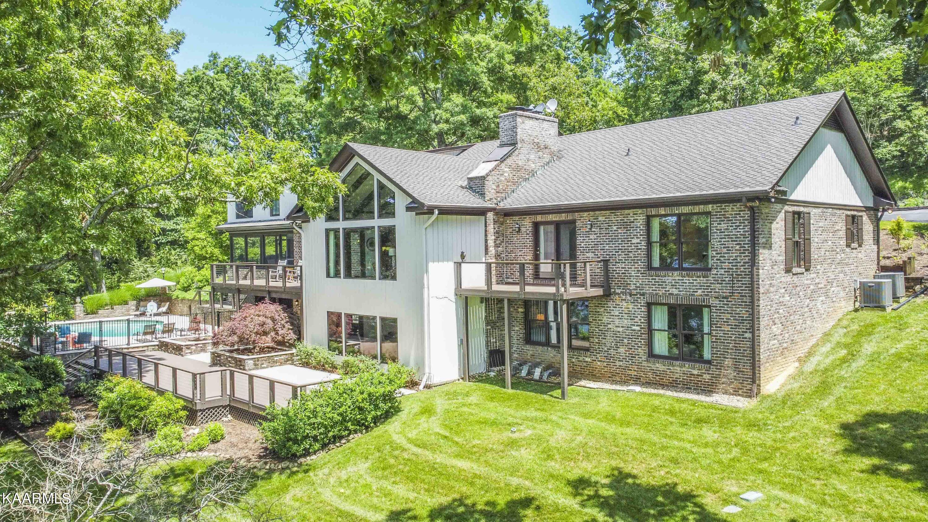 Homes for Sale Fort Loudoun Lake TN Wallace Real Estate