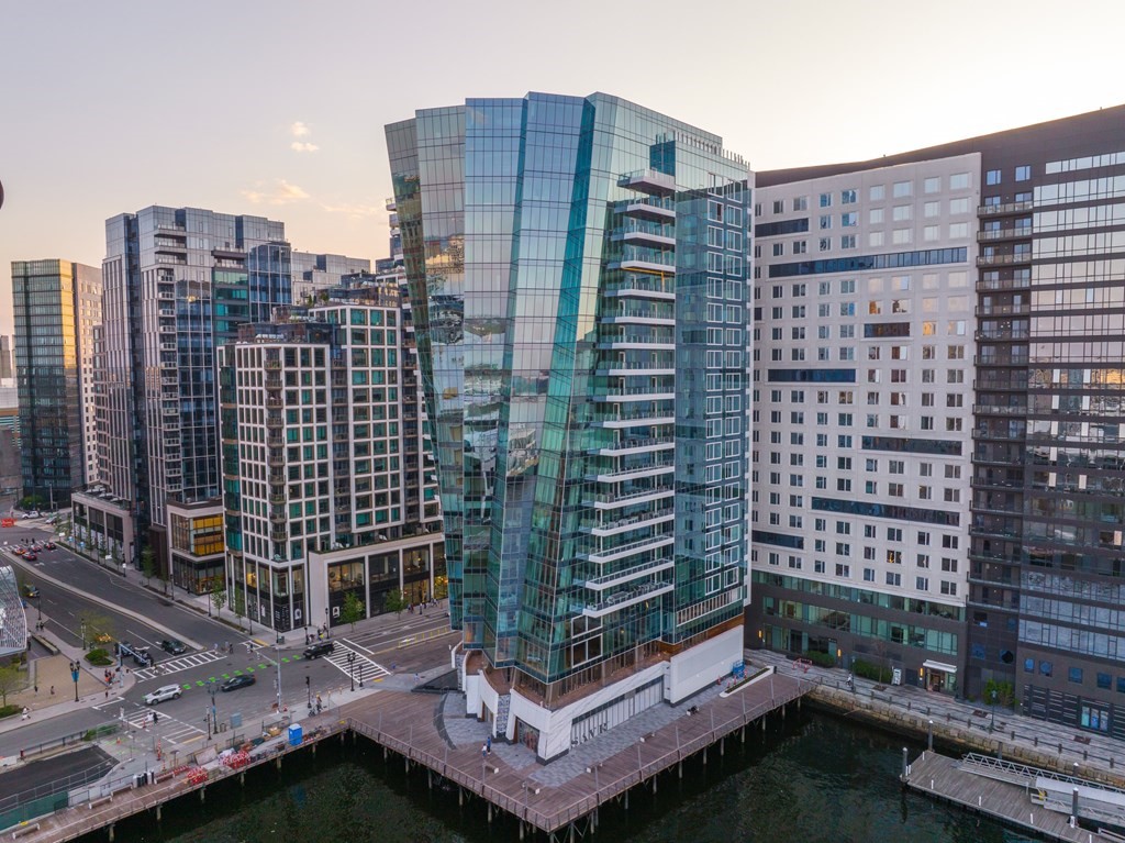 Boston’s Seaport Luxury Condos Seaport 1M Condos Cabot & Company