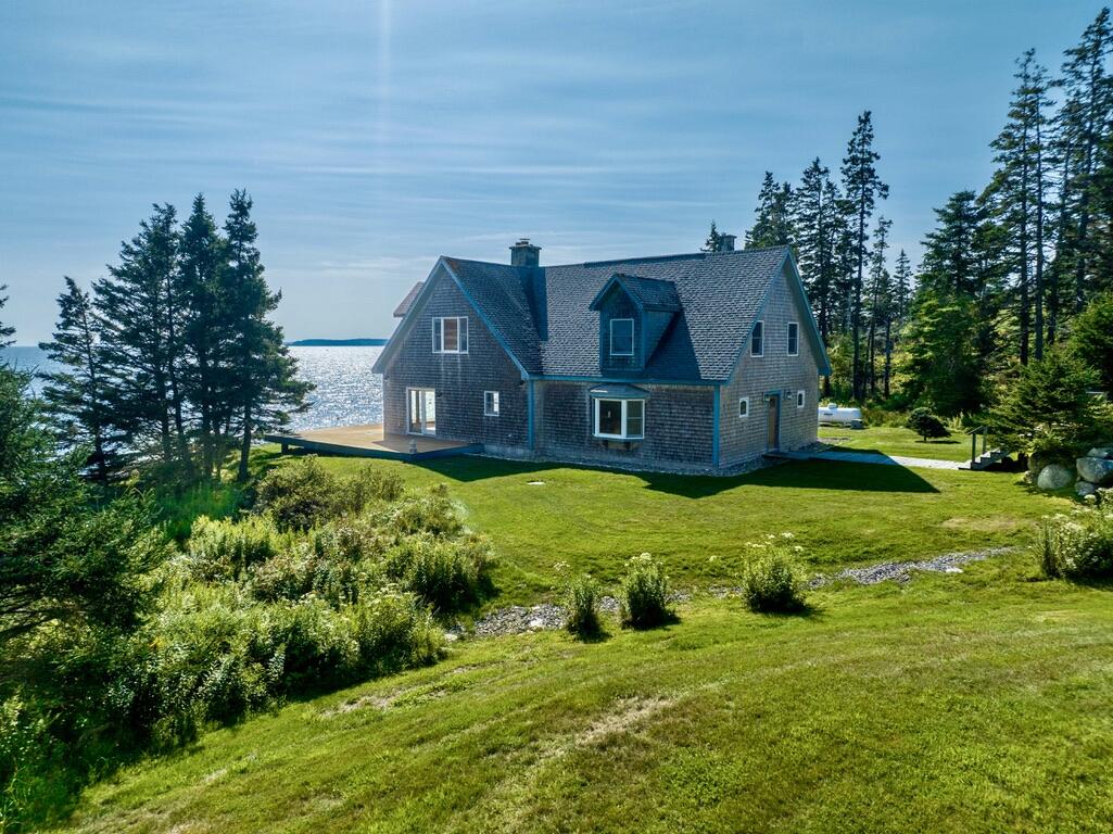 Real Estate Listings for Nicole Ball Better Homes and Gardens Real