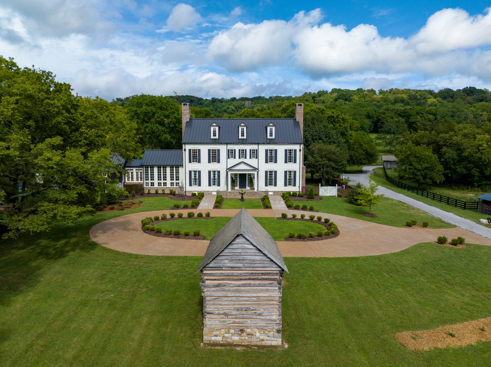 Thompsons Station Elementary Schools Benchmark Realty, LLC