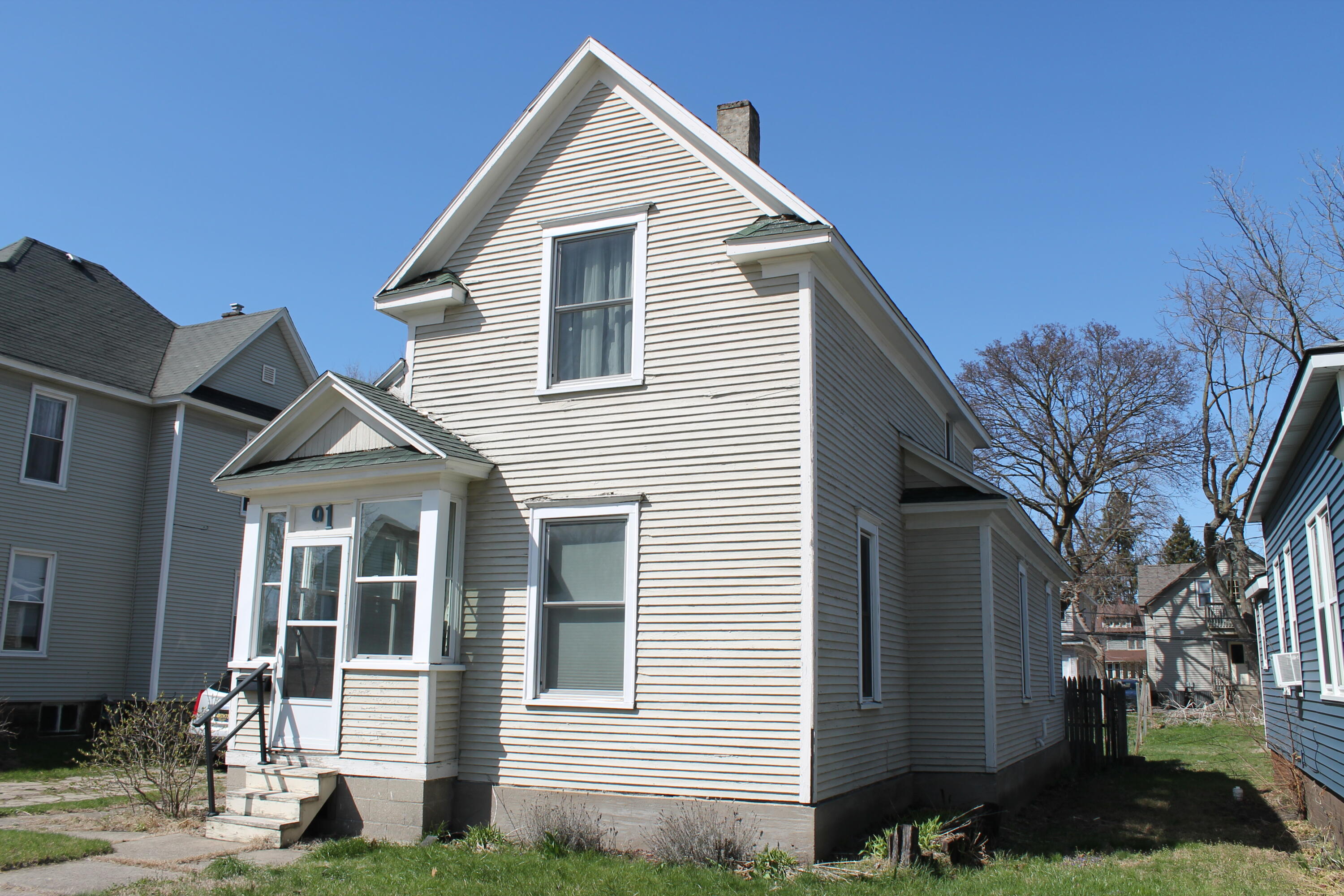 Homes between $100,000 and $200,000 for Sale