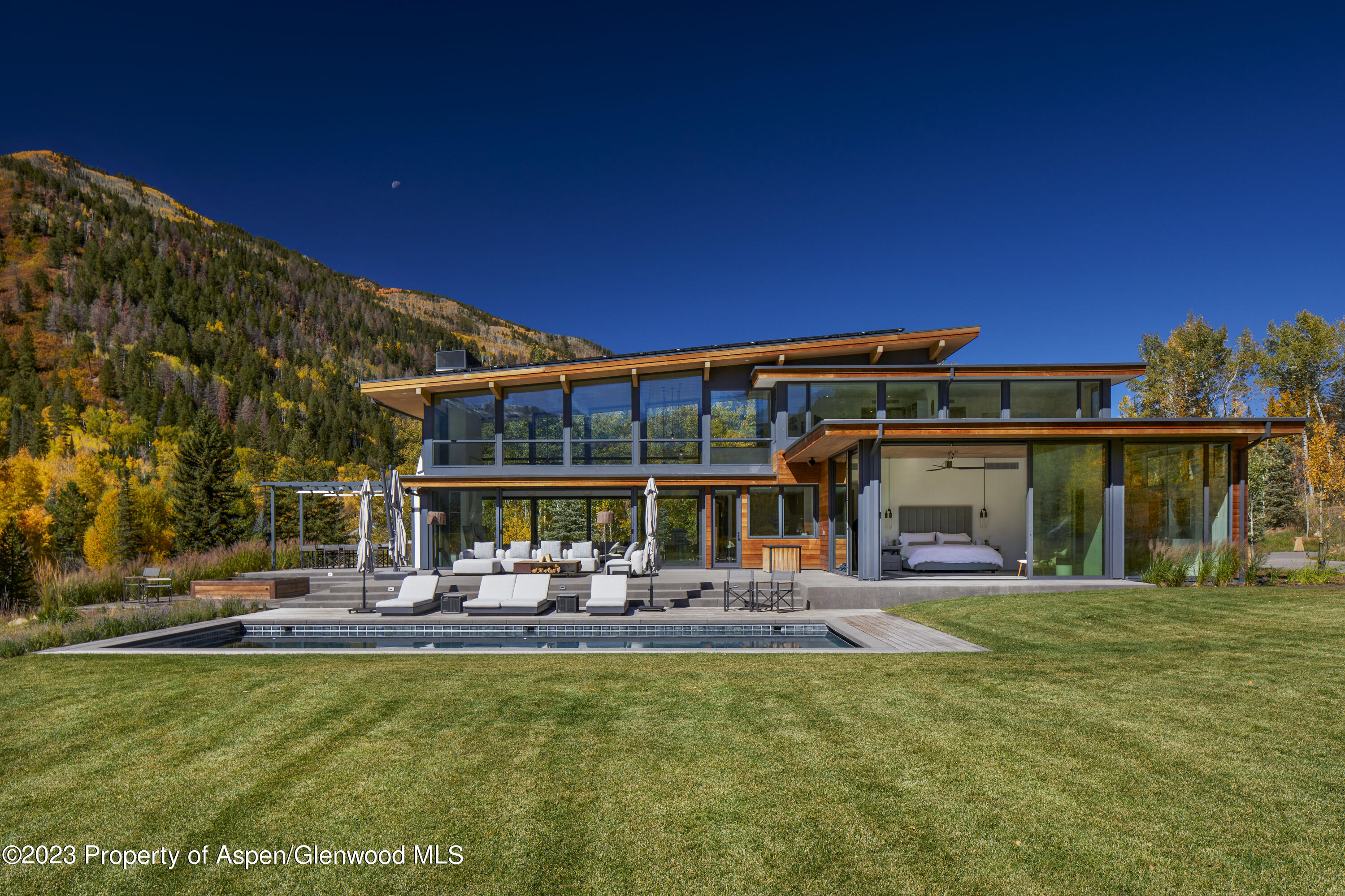 4 Bedroom