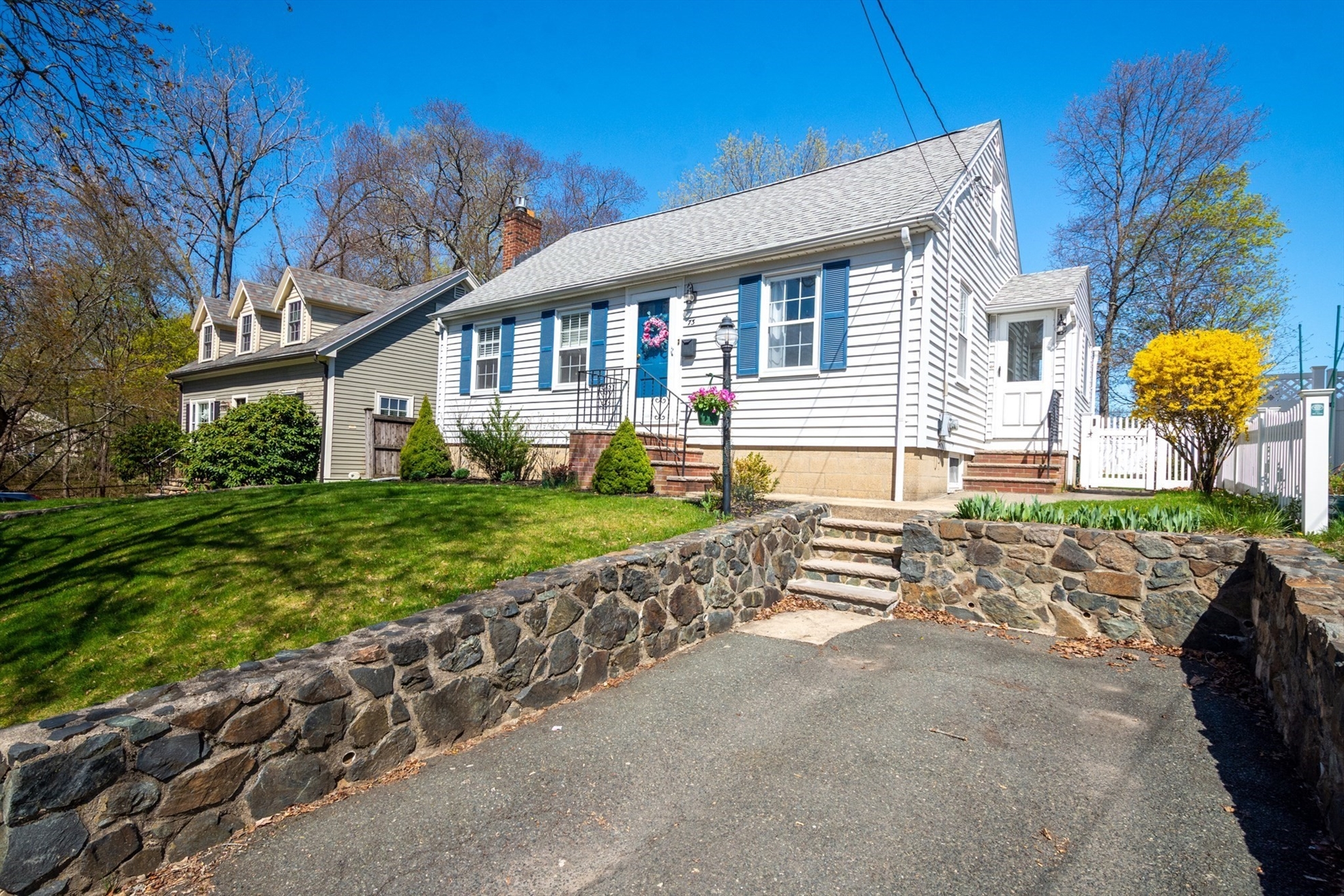 Listings for Connie Aliberti