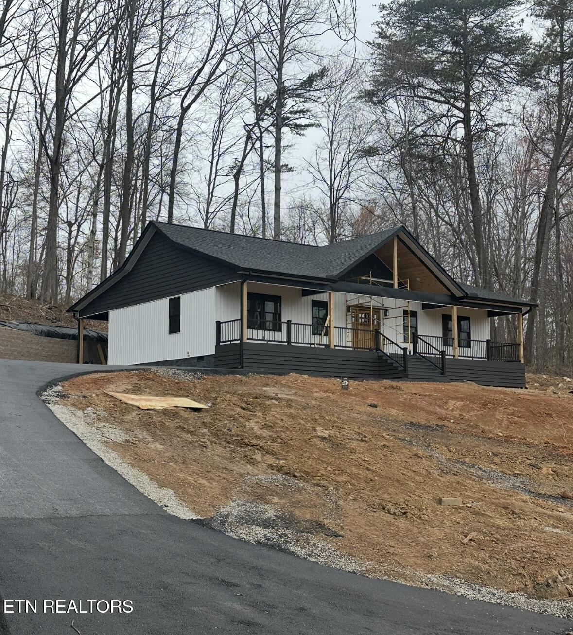 Cove Lake Estates
