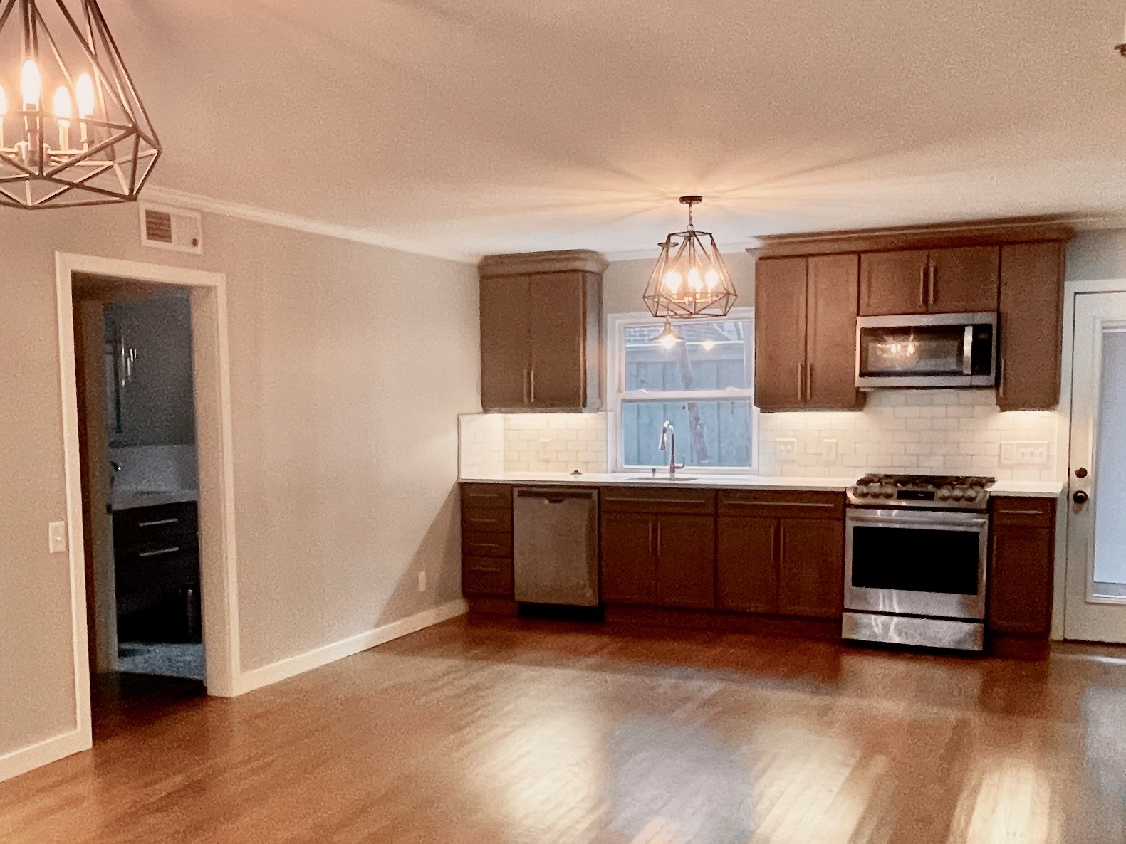 Listings for Shashana Pearson-Hormillosa