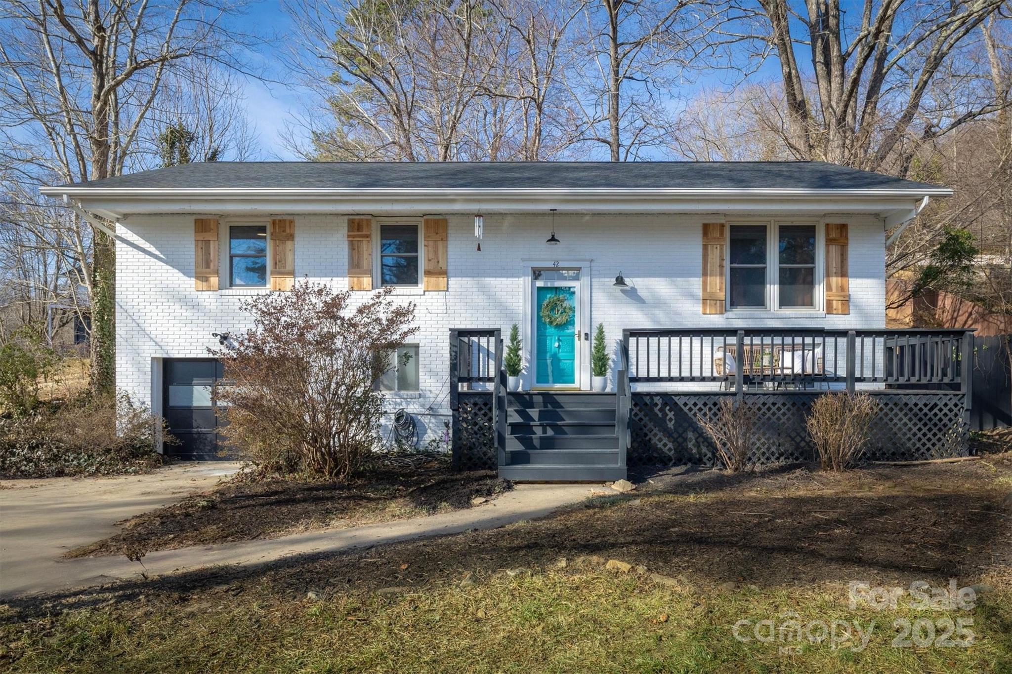 Listings for Chris Herndon