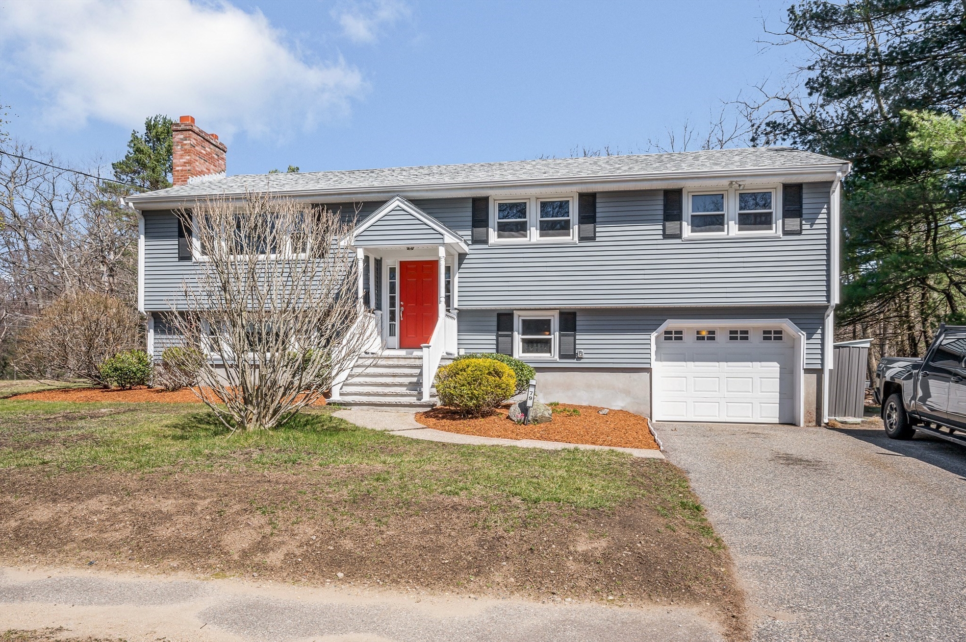Listings for Bobbie Botticelli
