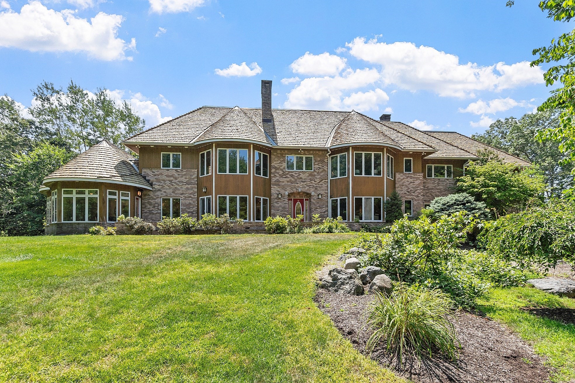 Homes with Finished Basements