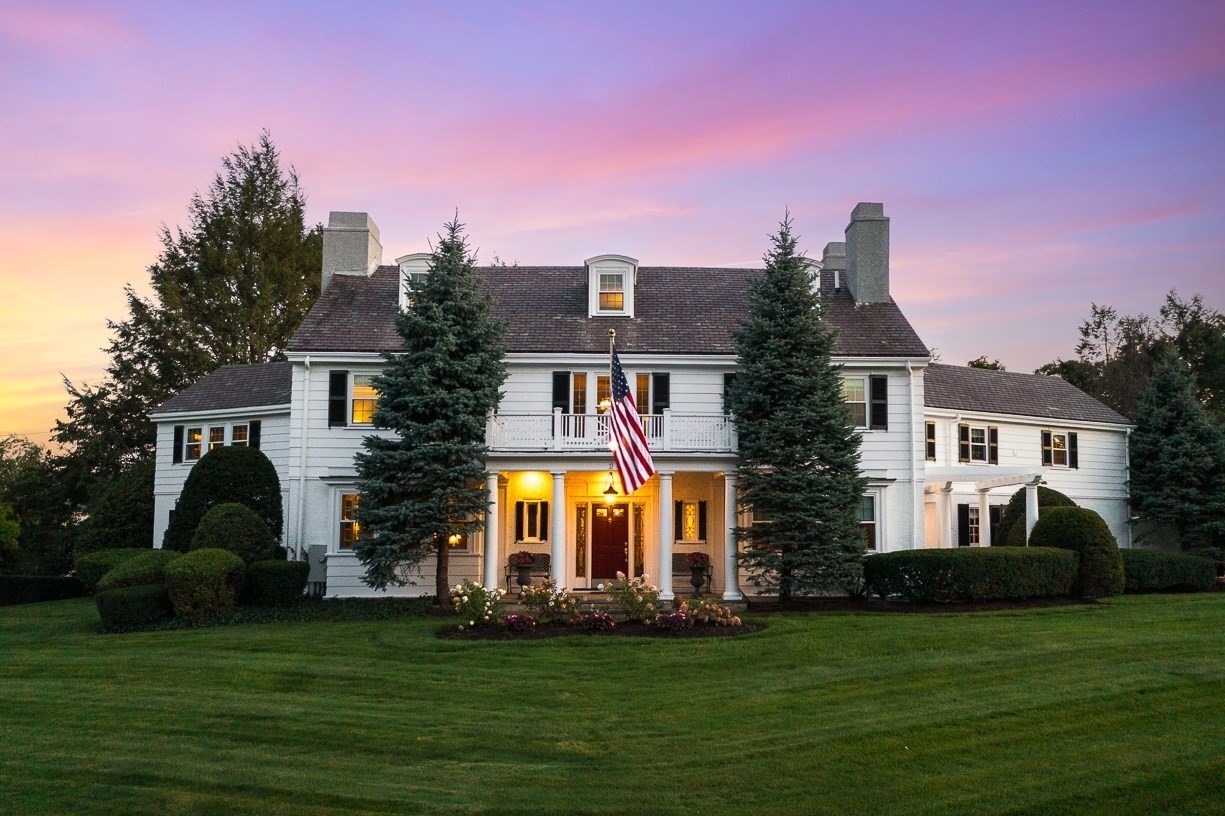 Homes with Finished Basement
