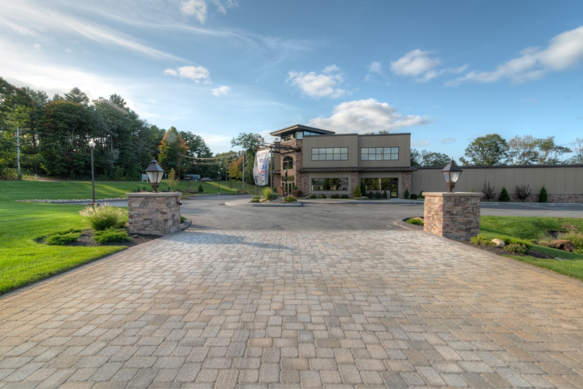 Commercial Properties with 5+ Bathrooms
