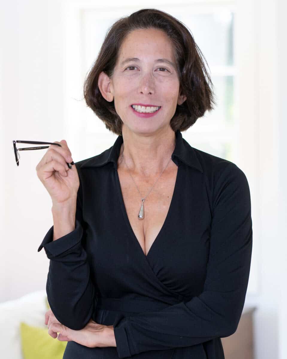 Cynthia Hochswender