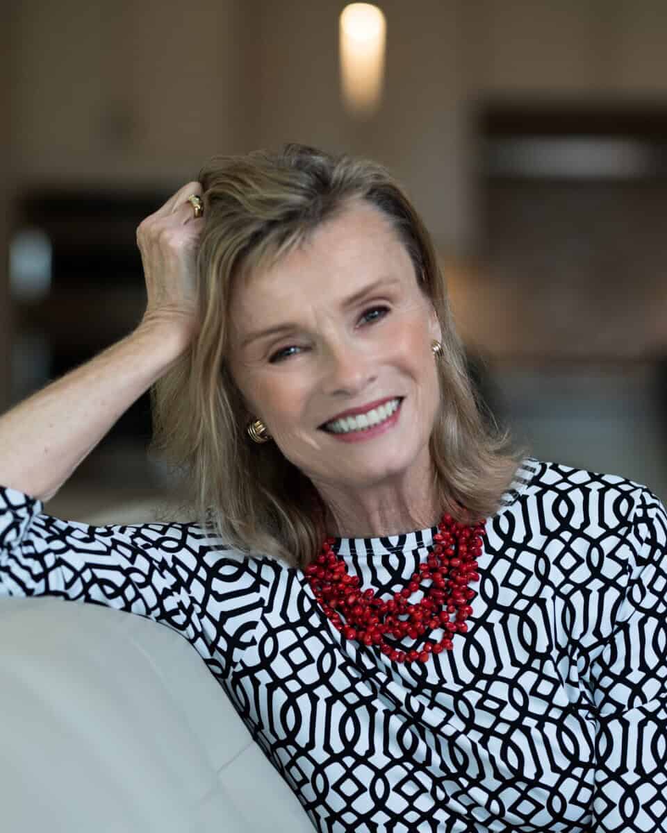 Suzanne Eckenstein