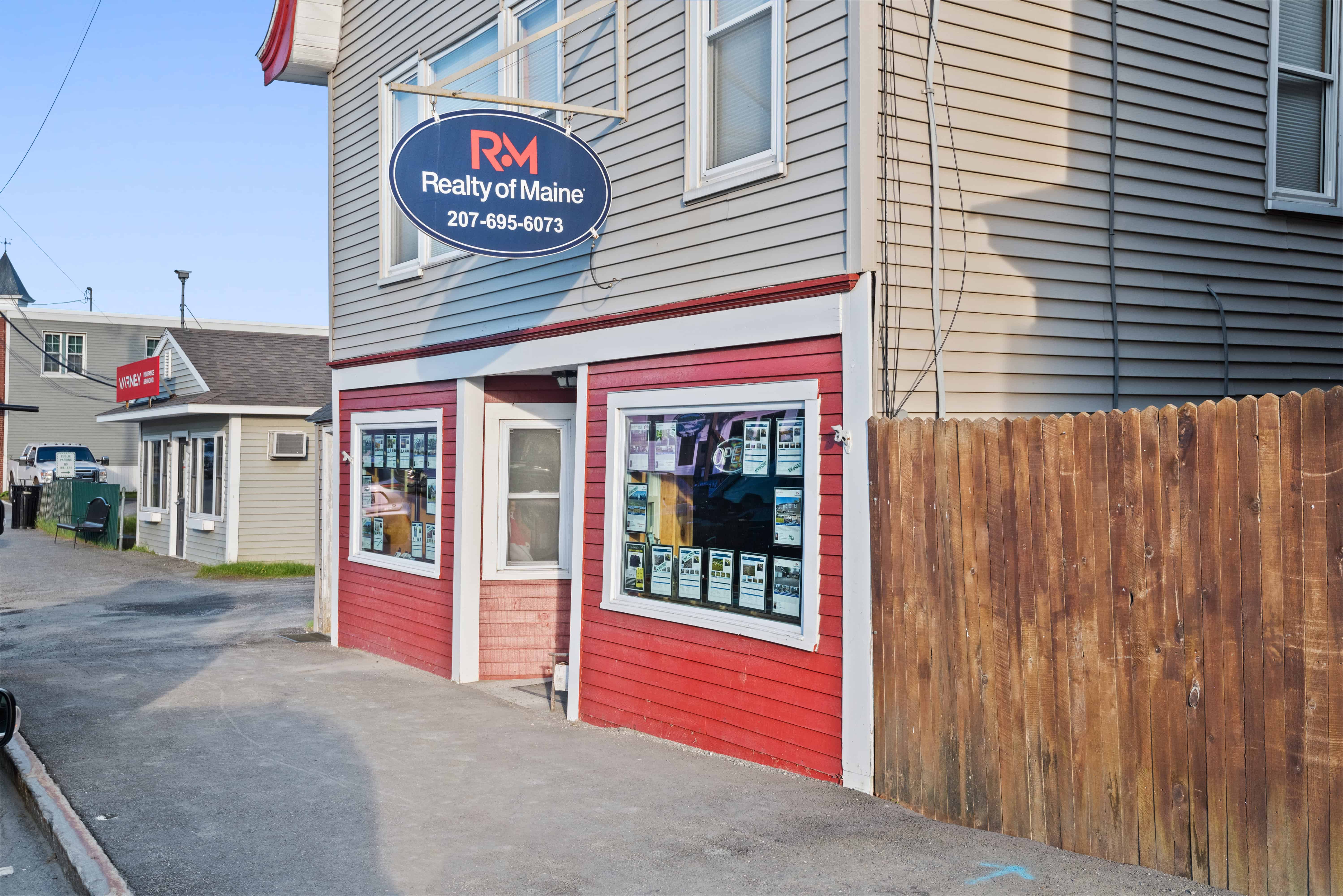 Realty of Maine -Greenville Office