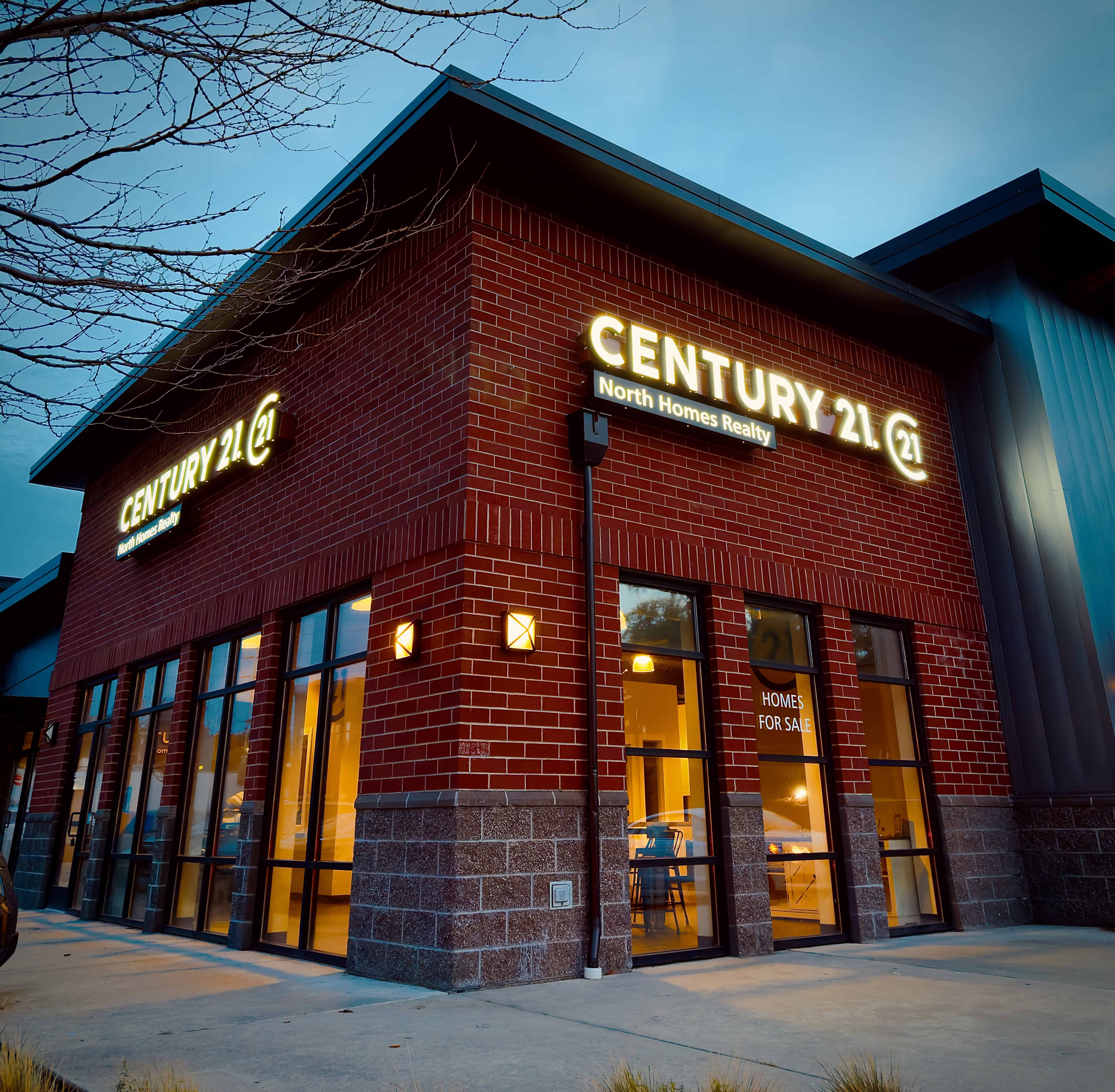 CENTURY 21 North Homes - Oak Harbor